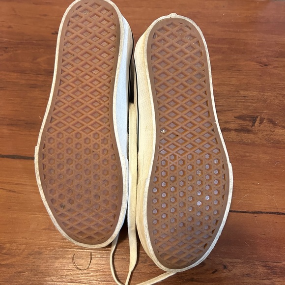 Size 8.5 Multicolored High Top Vans - Picture 4 of 5